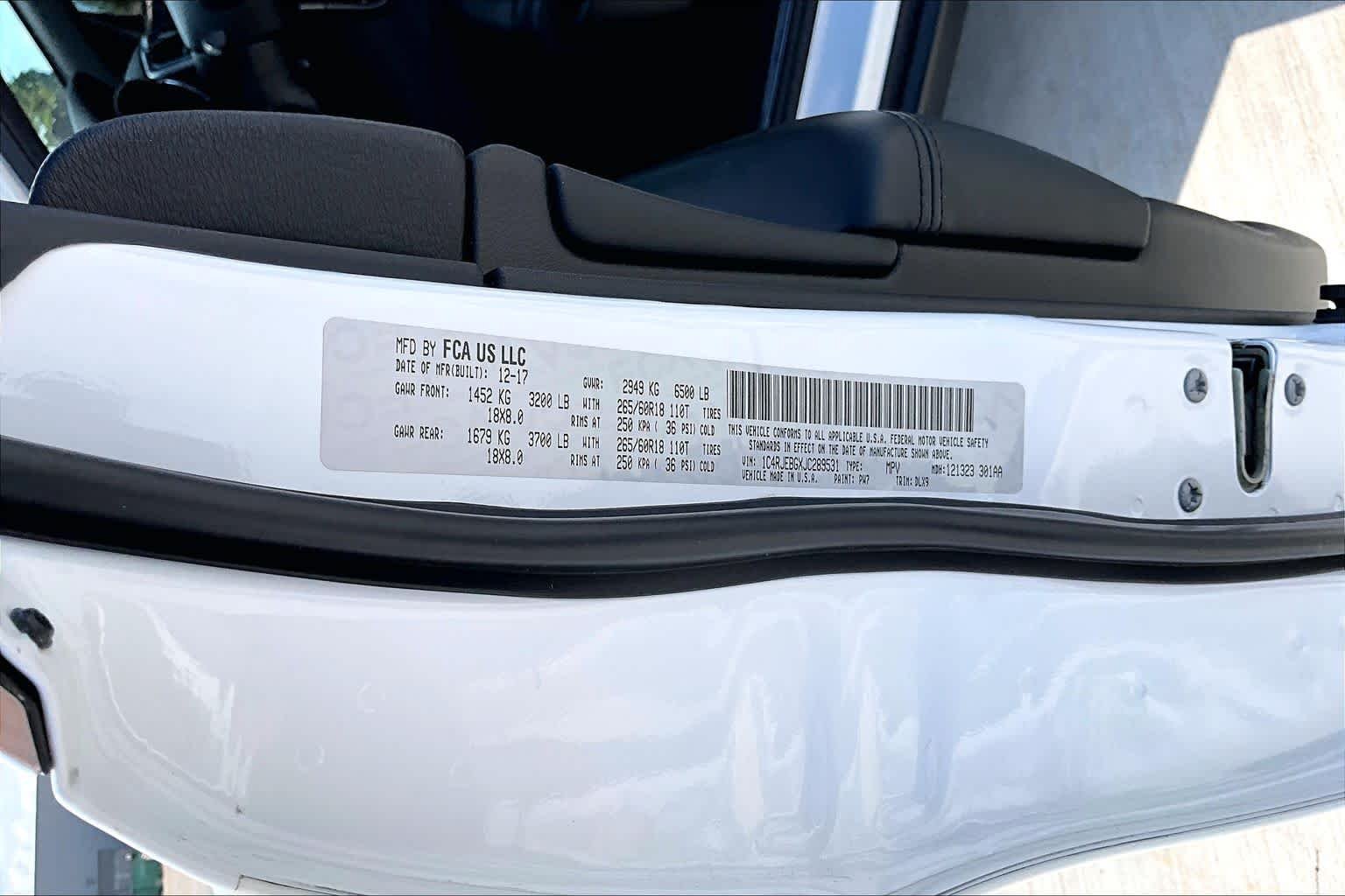 Used 2018 Bright White Clear Coat Jeep Limited image 32