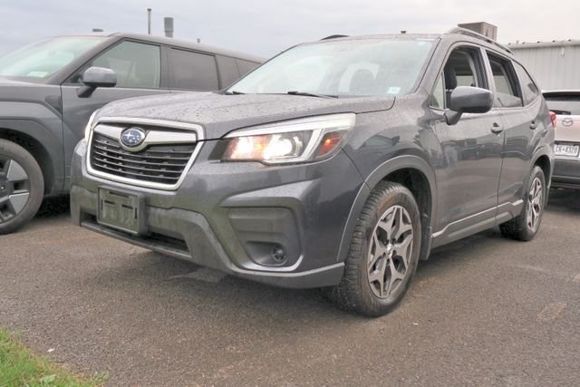 Used 2019 Gray Subaru Premium image 2