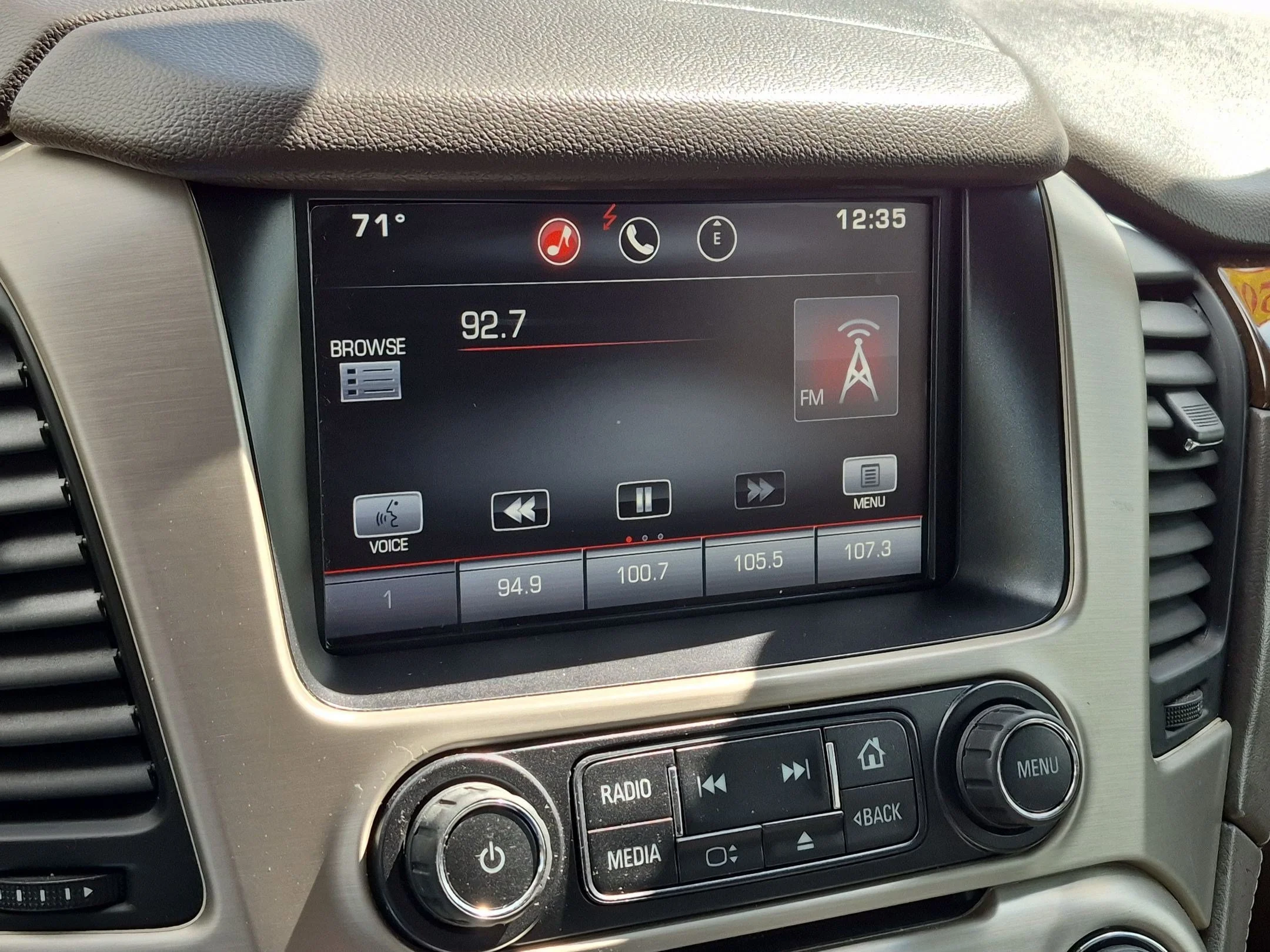 Used 2015 Iridium Metallic GMC Denali image 18