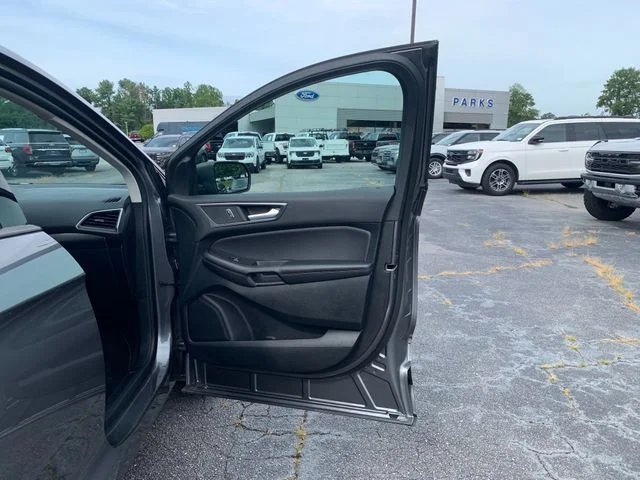 Used 2024 Gray Ford SE image 14
