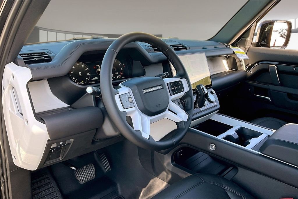 New 2026  Land Rover X-Dynamic SE image 7