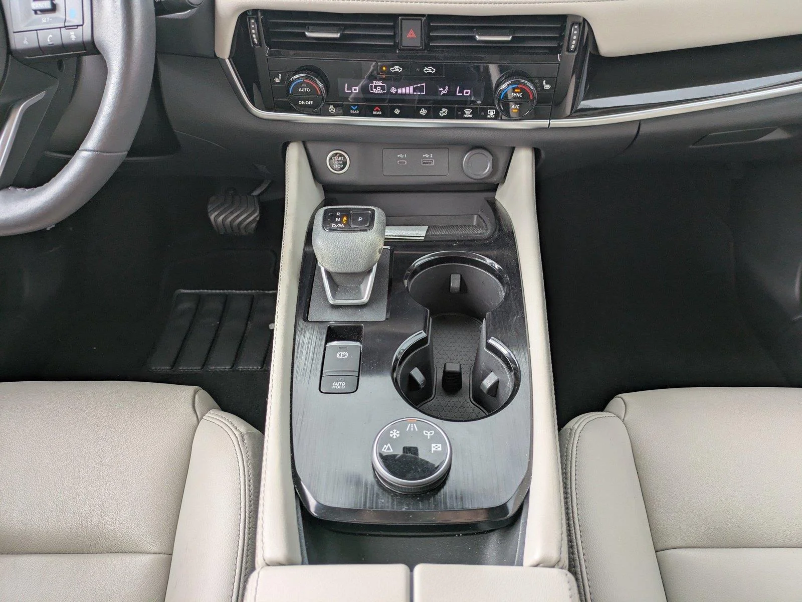Used 2023 Super Black Nissan SL image 19