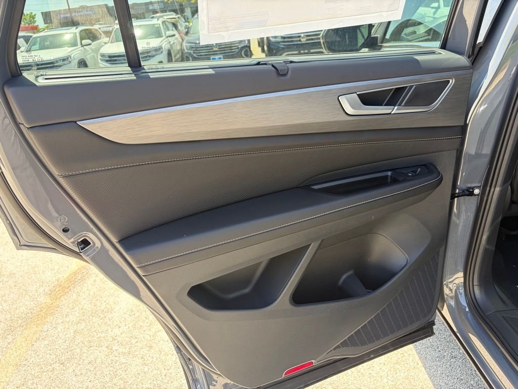 New 2026 Pure Gray Volkswagen 2.0T SE W/TECHNOLOGY image 20