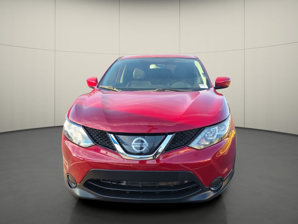 Used 2019 Red Nissan S image 2