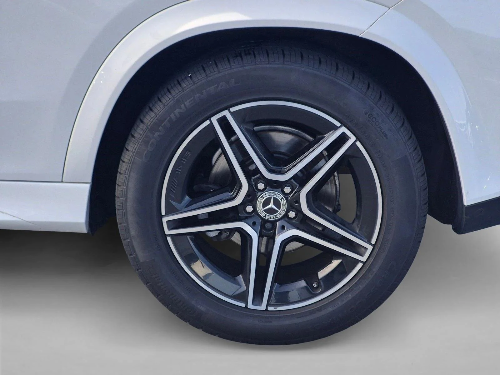 Used 2022 Polar White Mercedes-Benz GLE 350 image 21