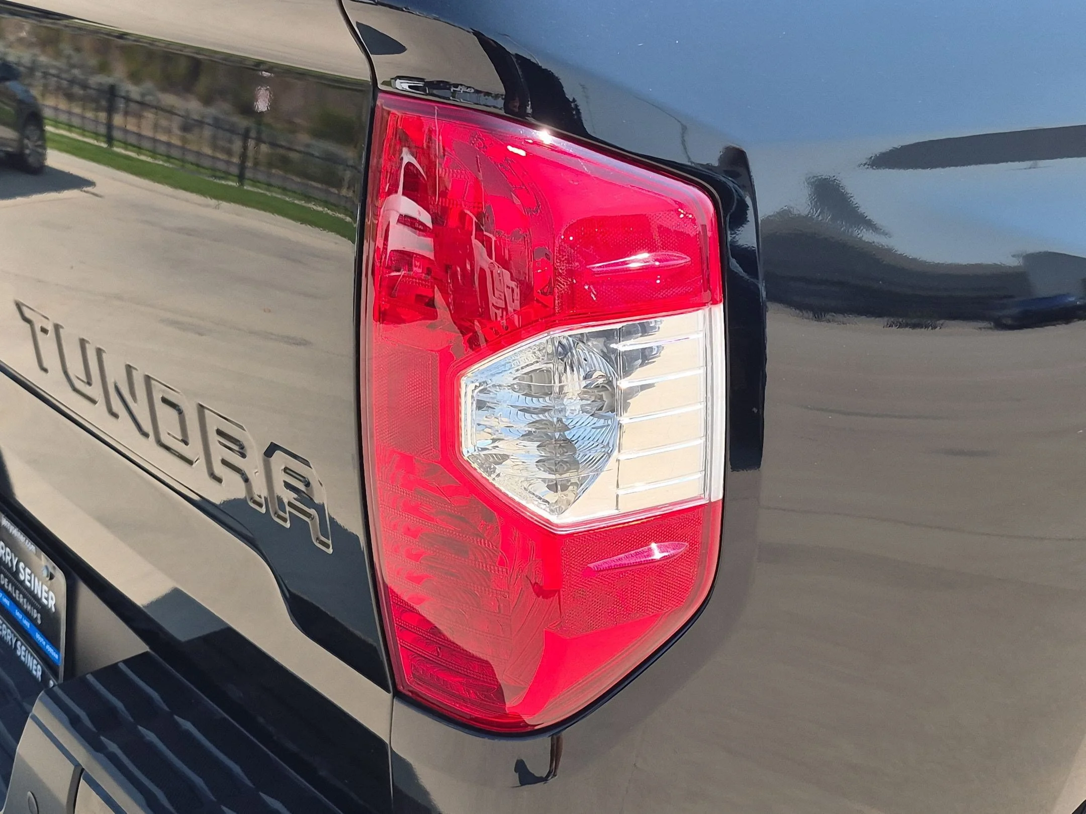 Used 2019 Midnight Black Metallic Toyota Platinum image 11