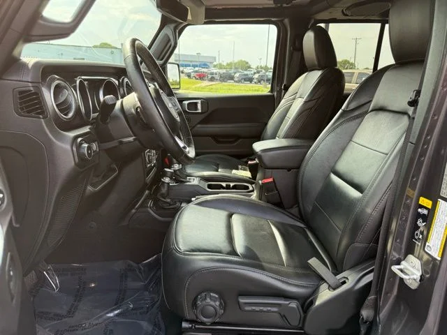 2021 Jeep Wrangler Unlimited Sahara Altitude - Photo 17