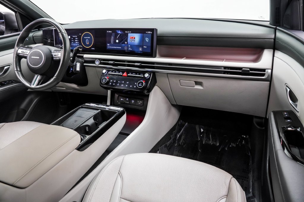 Used 2025 White Hyundai Limited image 23