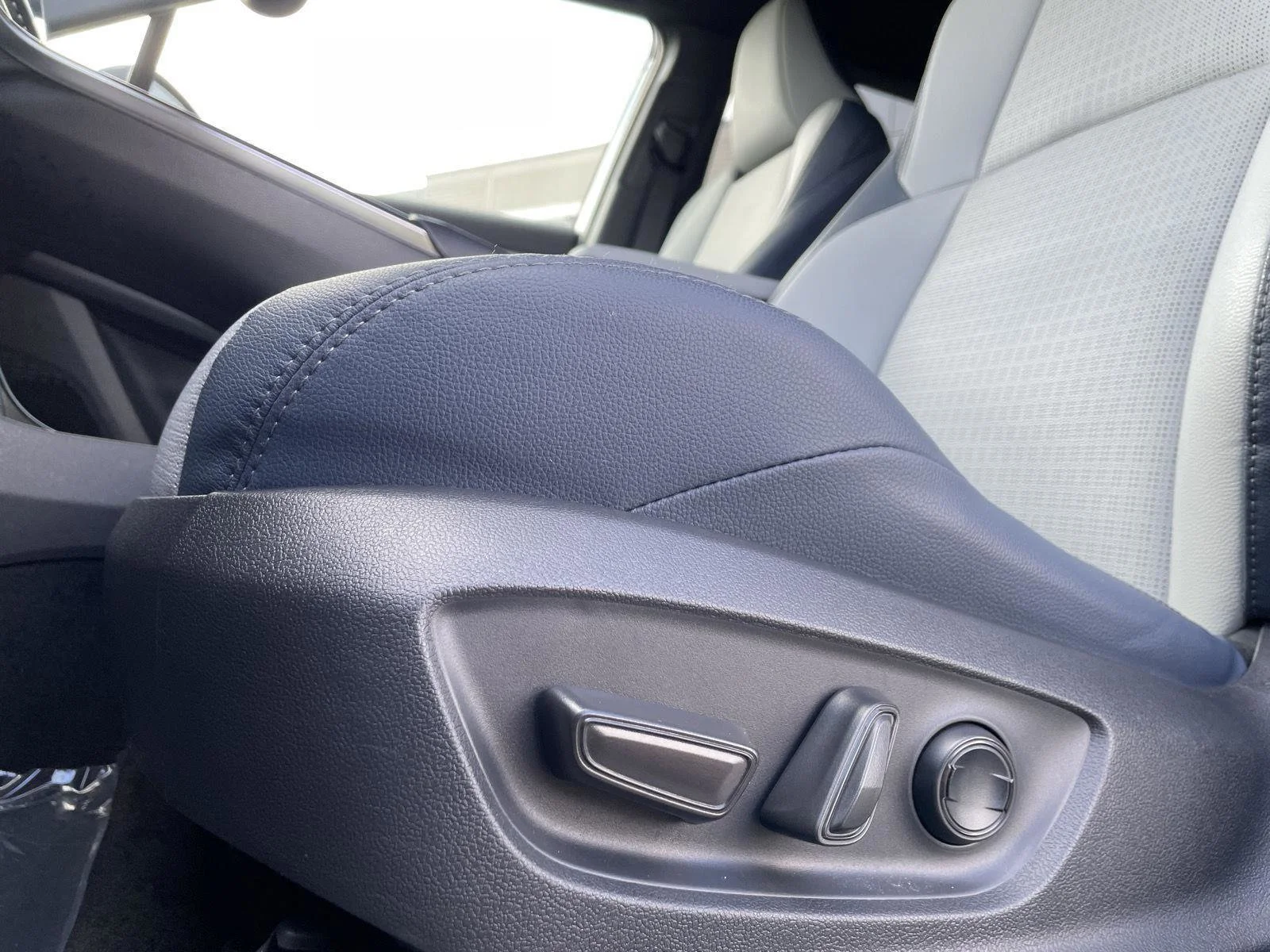 Certified Used 2023 Cosmic White Pearl Subaru Touring image 20