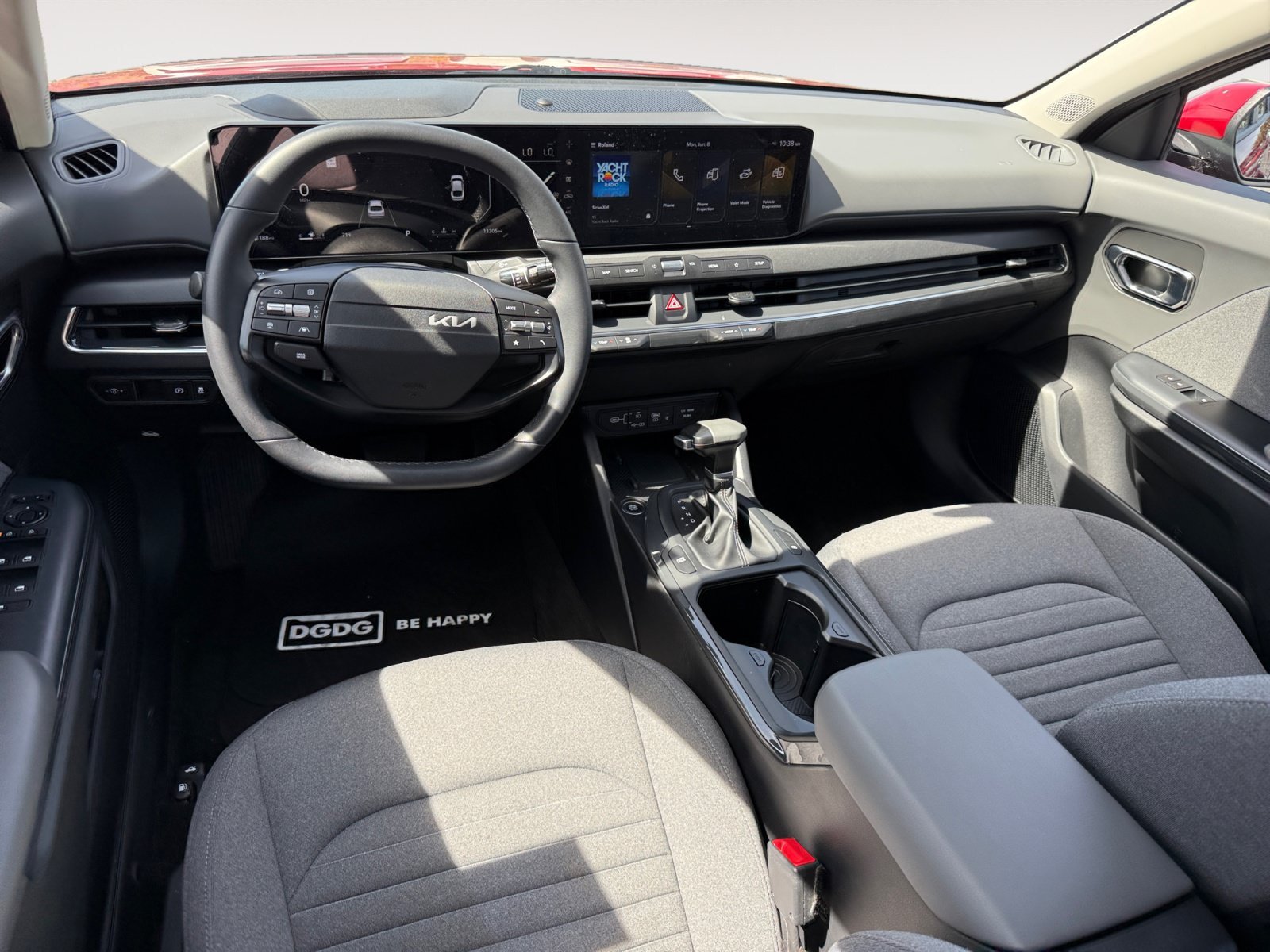 Used 2025 Currant Red Kia EX image 15