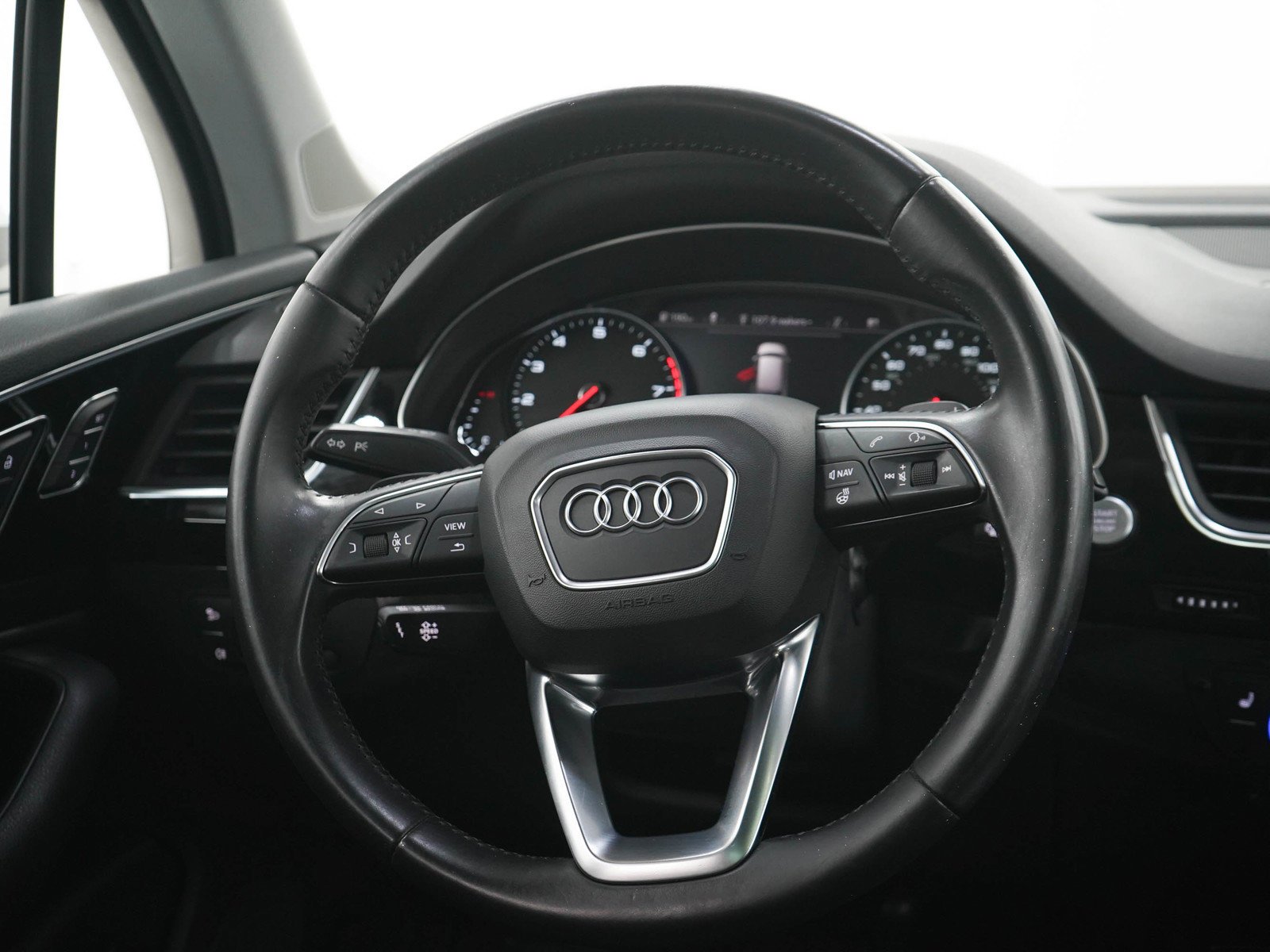 Used 2017 White Audi quattro image 20