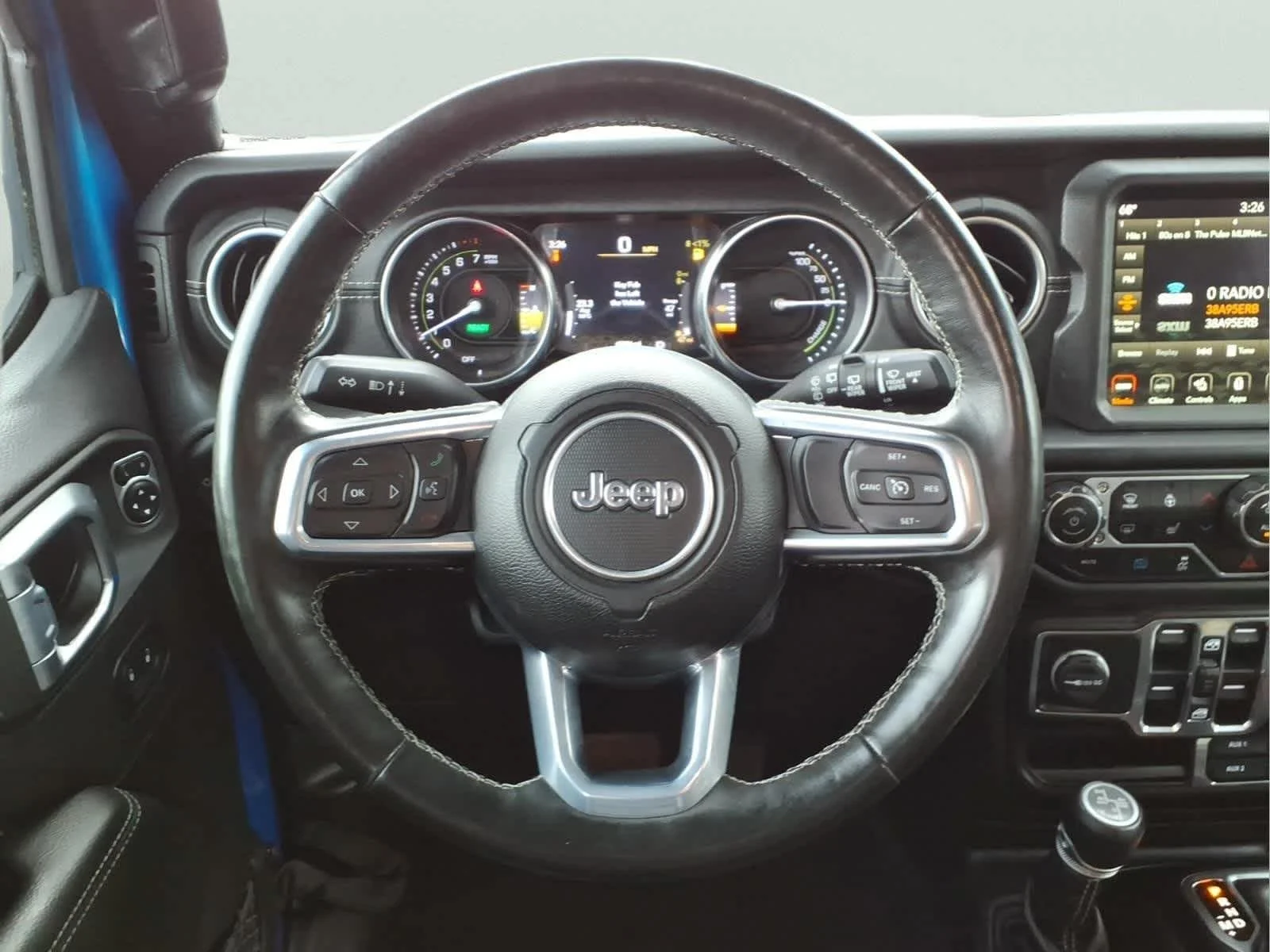 Used 2022 Hydro Blue Pearlcoat Jeep Unlimited Sahara image 18