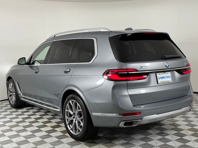 Used 2024 Skyscraper Gray Metallic BMW xDrive40i image 8