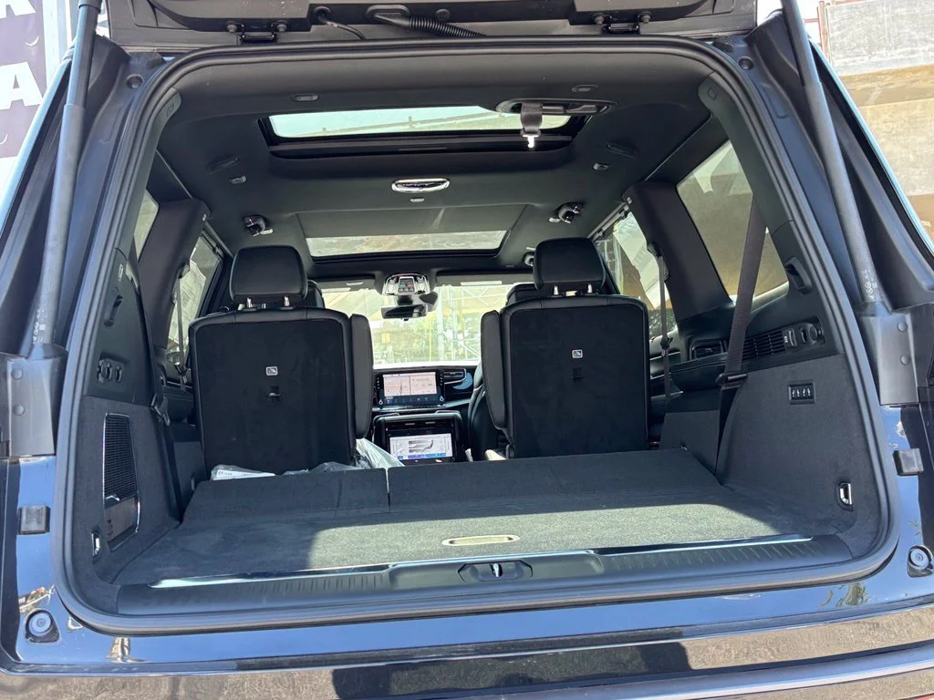 New 2026 Black Jeep Summit Obsidian image 22