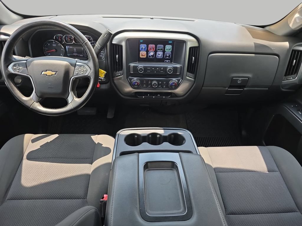 Used 2017 GRAPHITE METALLIC Chevrolet LT image 9