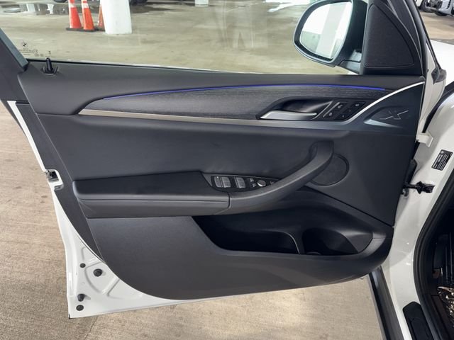 Used 2023 Alpine White BMW sDrive30i image 17