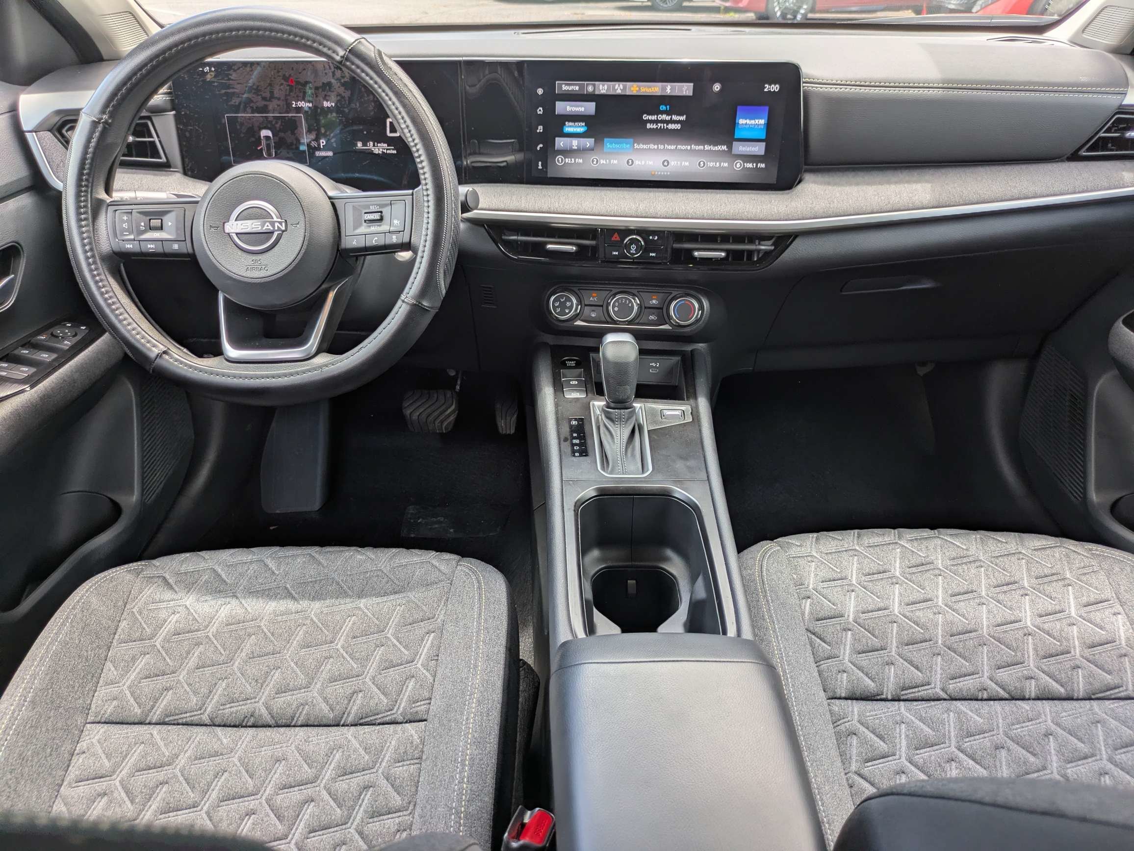 Used 2025 Brown Nissan SV image 11