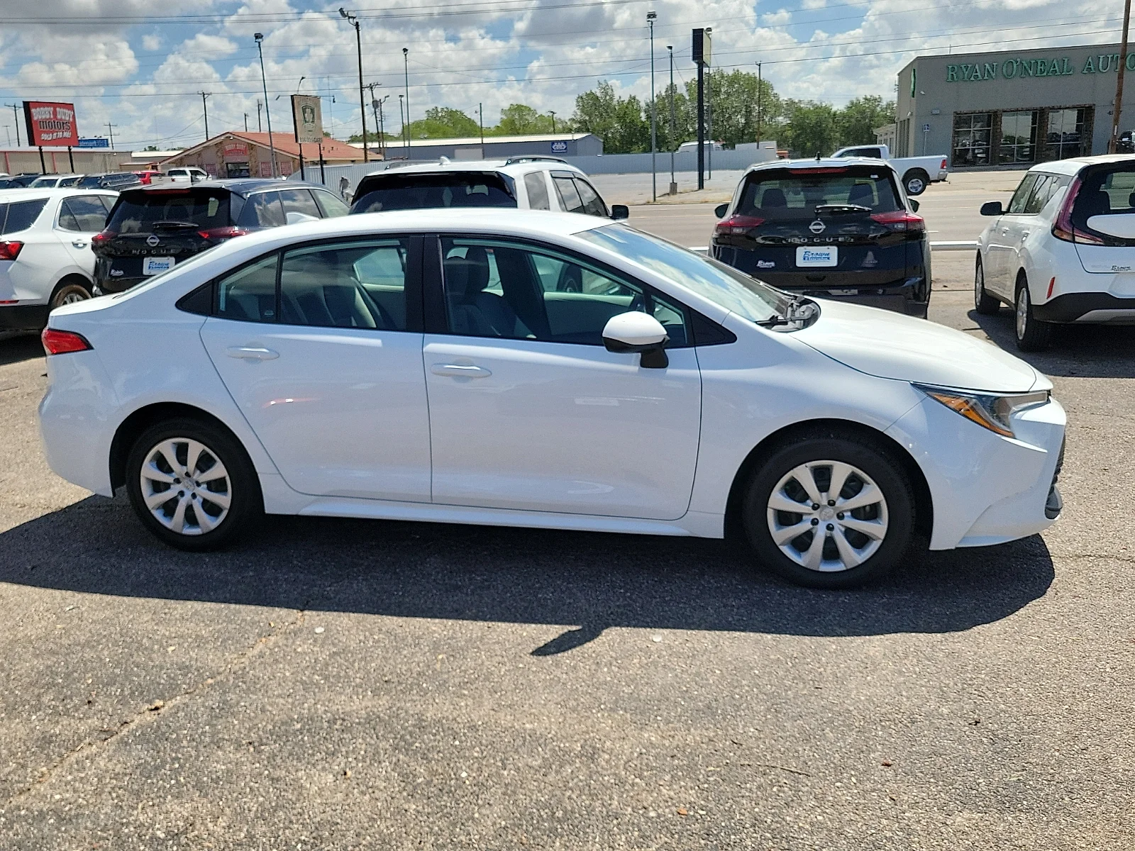 Certified Used 2024 Ice Toyota LE image 12
