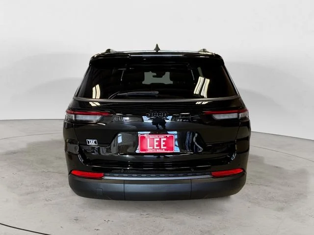 New 2026 Black Jeep Altitude image 5