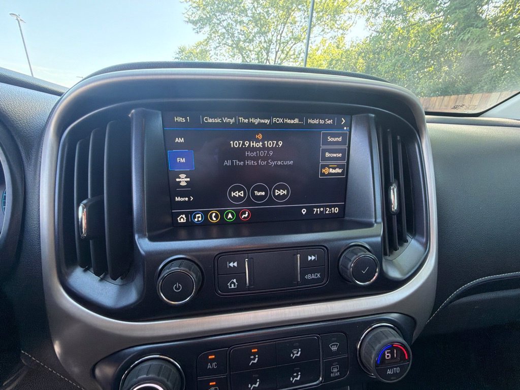 Used 2021 SATIN STEEL METALLIC GMC 4WD Denali image 25