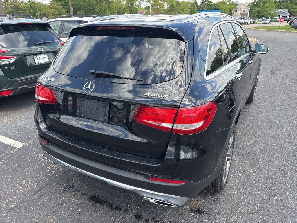 Used 2016 Black Mercedes-Benz GLC 300 image 3