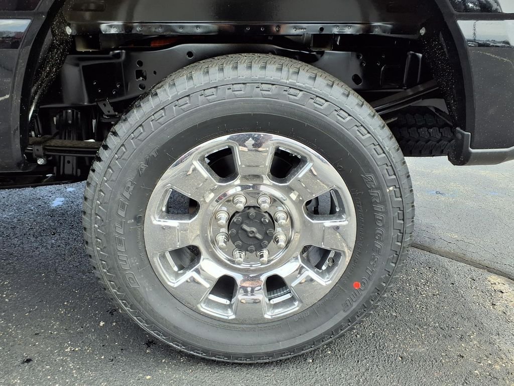 New 2026 Agate Black Metallic Ford F-250® Lariat® image 8