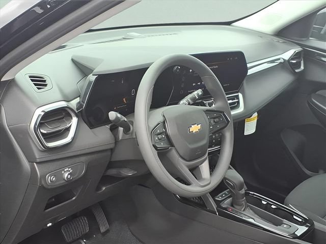 New 2026 Mosaic Black Metallic Chevrolet LT image 8