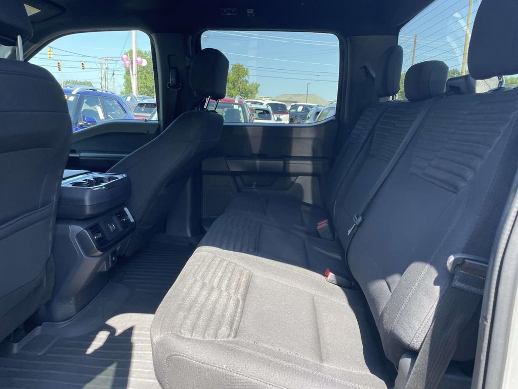 Used 2021  Ford XL image 11