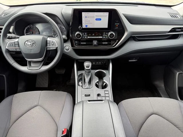 Certified Used 2025 DK. BLUE MC. Toyota LE image 21