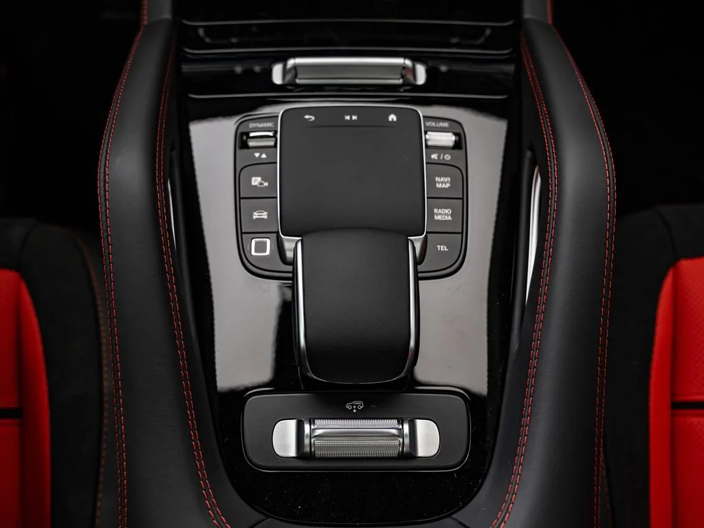 New 2026 Manufaktur Moonlight White Metallic Mercedes-Benz GLE 53 AMG® image 42
