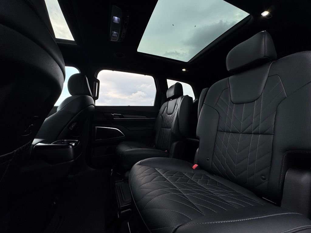 Used 2024 Black Kia SX X-Pro image 20