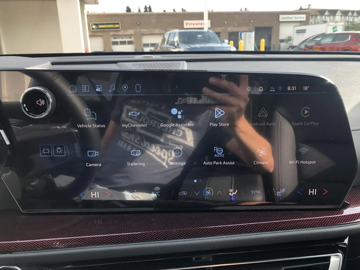 New 2026 Grey Chevrolet Awd 4dr Z71 image 16