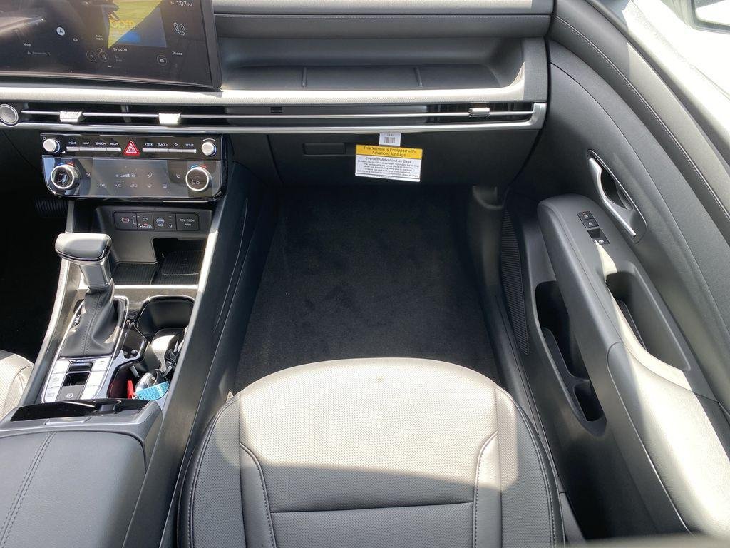 New 2026 White Pearl Hyundai SEL Premium FWD image 16