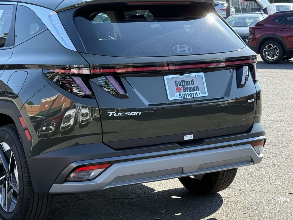 Certified Used 2025 Green Hyundai SEL Convenience image 10