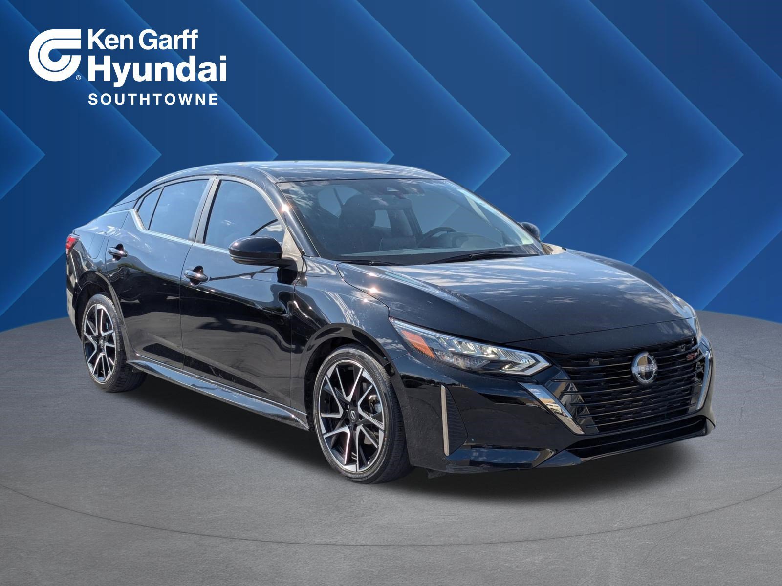 2024 Nissan Sentra SR CVT's photo