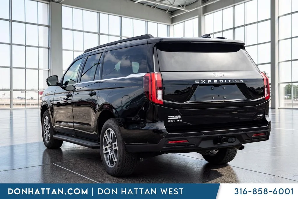 Used 2025 Black Ford Active image 24