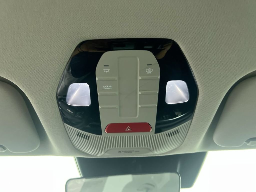 New 2026 Snow White Pearl Kia EX image 17