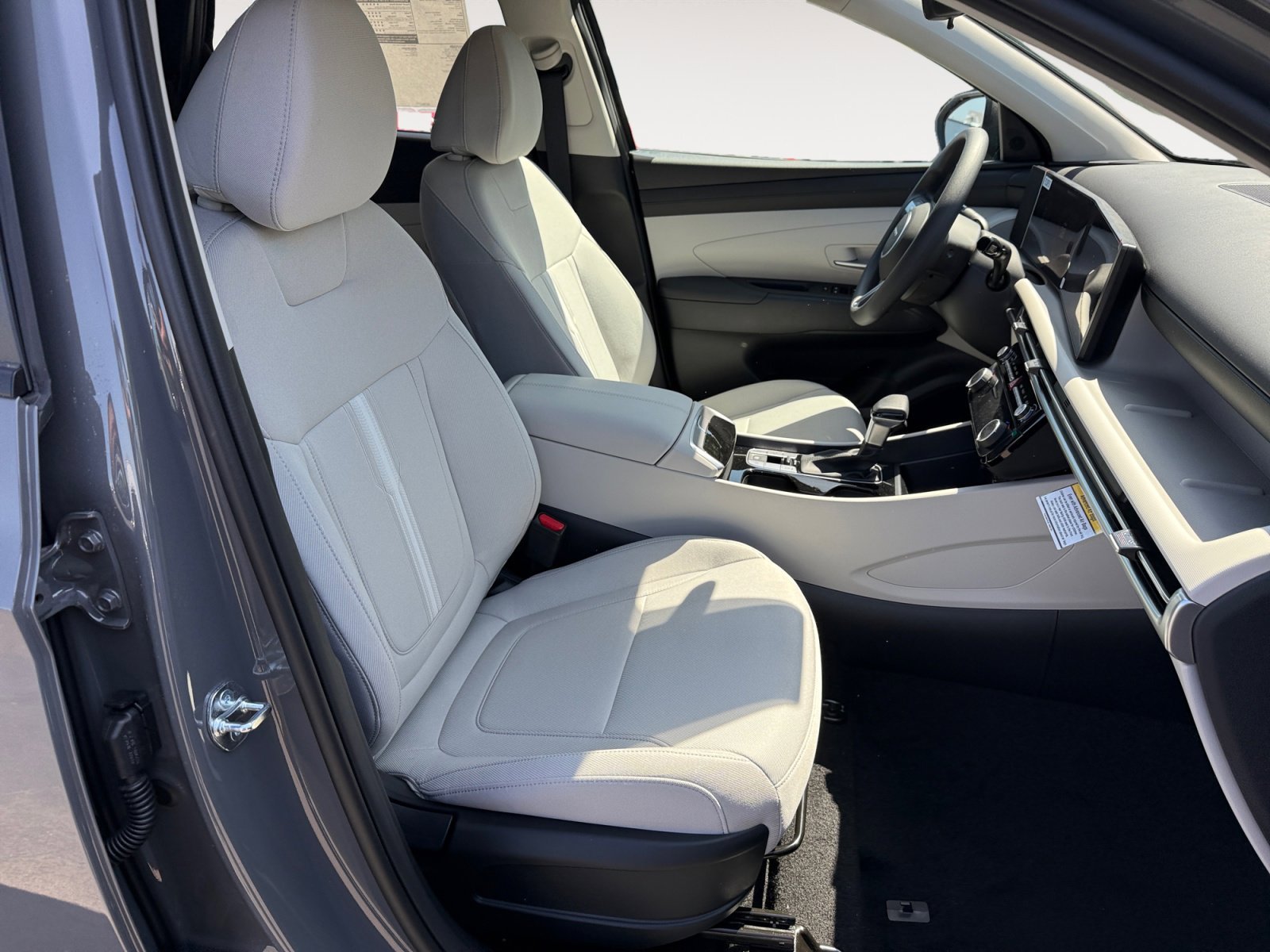 New 2026 Hampton Gray Hyundai SEL FWD image 19