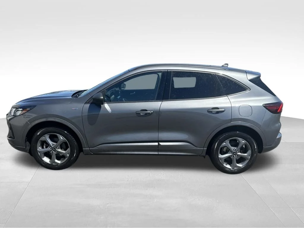 Certified Used 2023 Gray Metallic Ford ST-Line image 5
