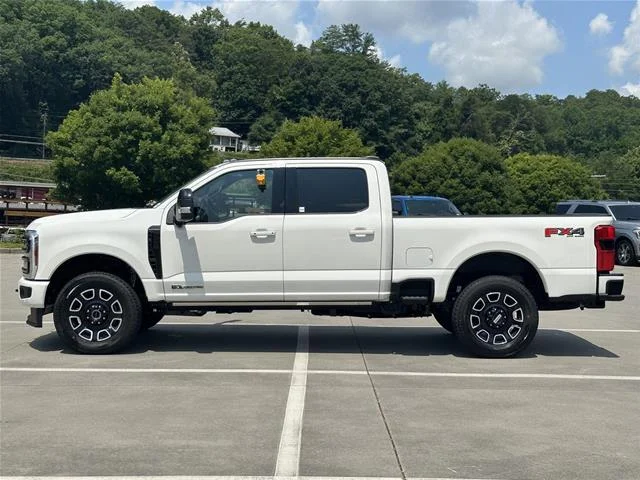 New 2026 Star White Metallic Tri-Coat Ford F-250® Platinum® image 18