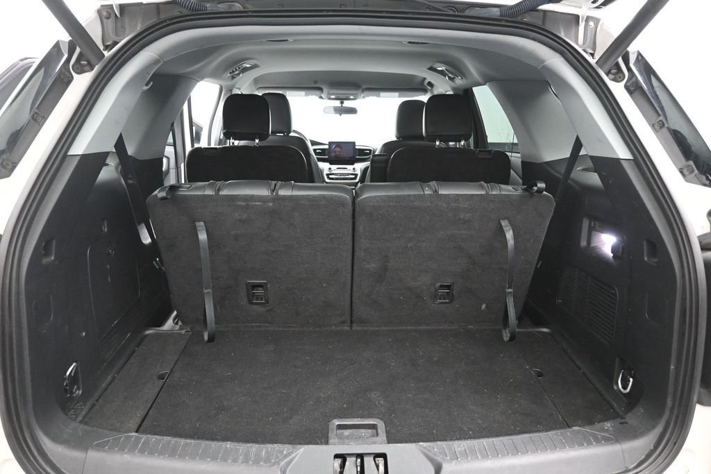 Used 2023 White Ford XLT image 23