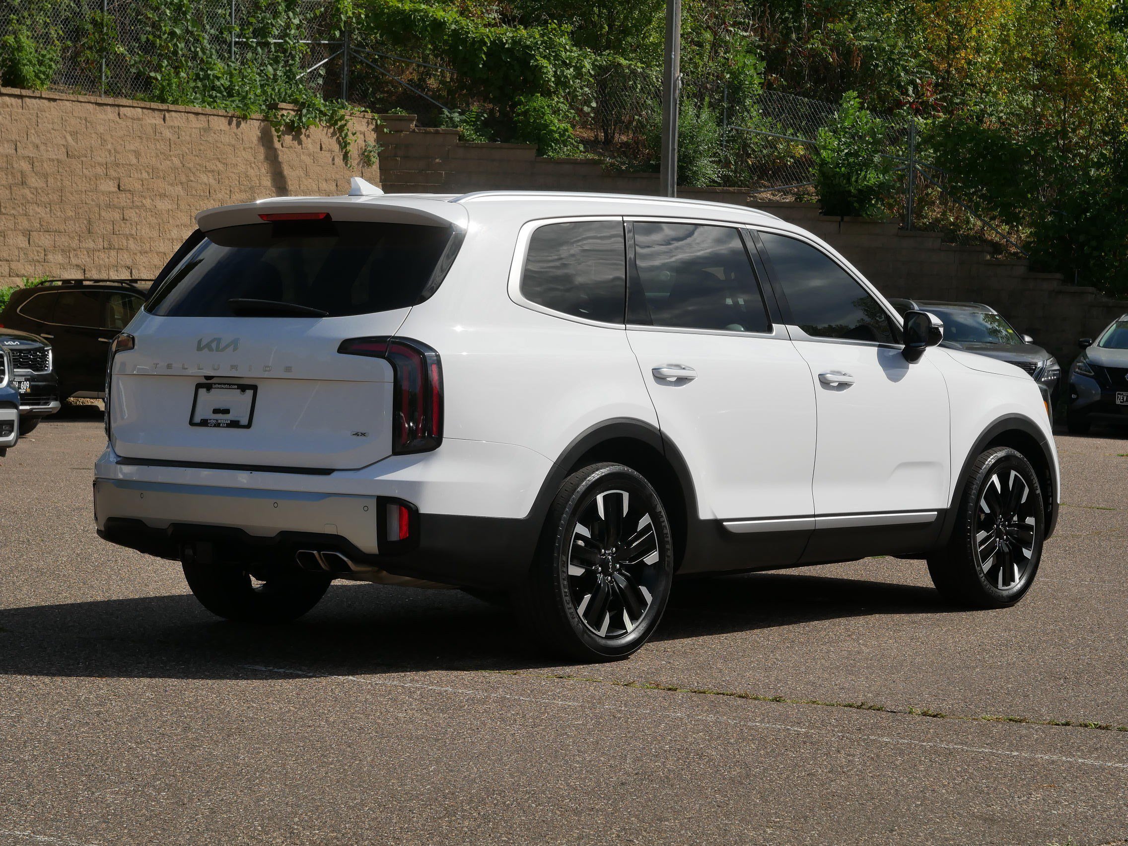 Certified Used 2024 Glacial White Pearl Kia SX image 7
