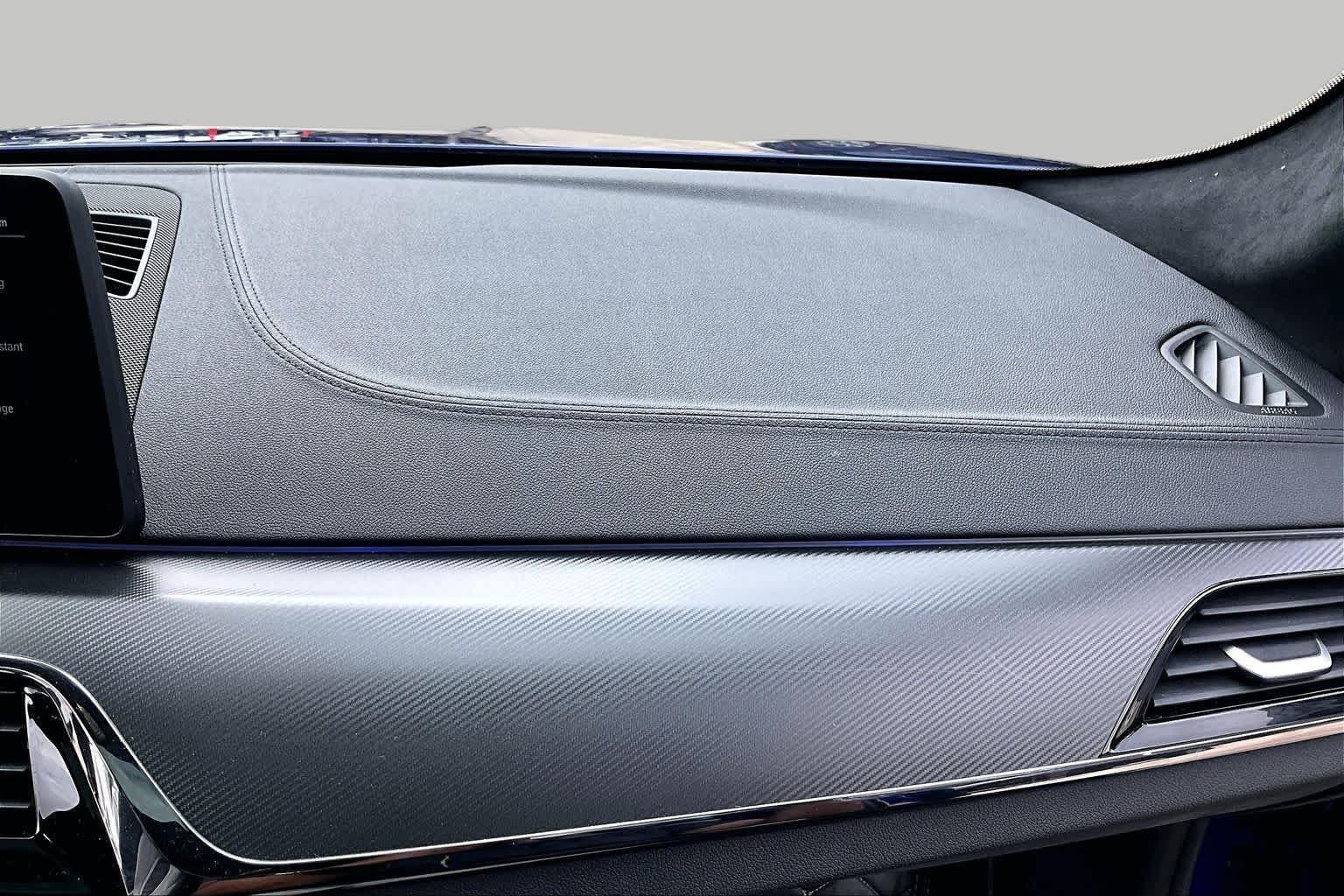 Used 2022 Marina Bay Blue Metallic BMW  image 18