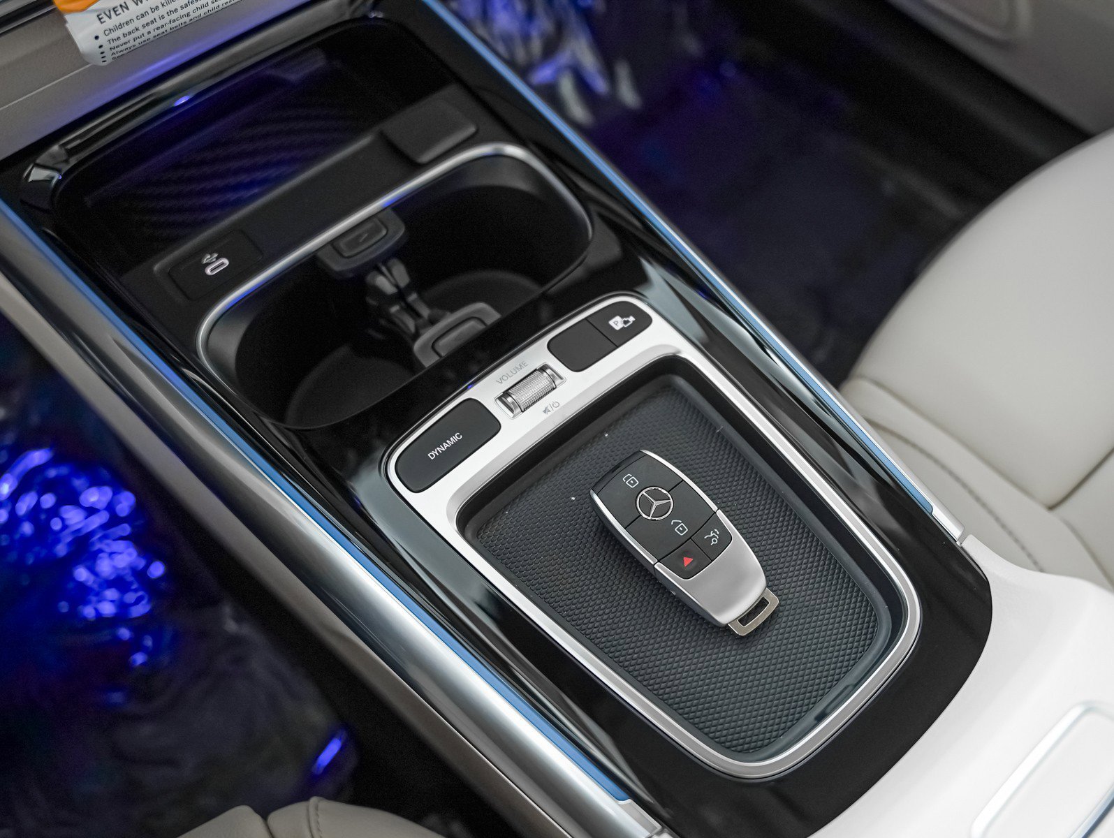 New 2026 Mountain Grey Metallic Mercedes-Benz GLA 250 image 18