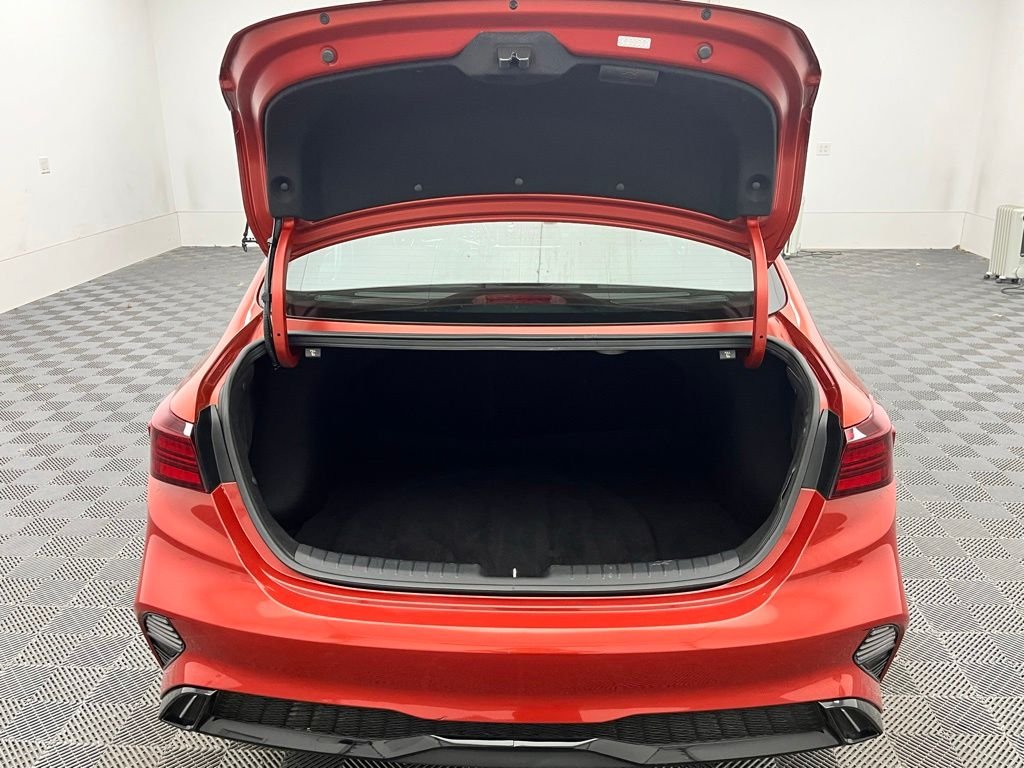 2023 Kia Forte GT-Line - Photo 11