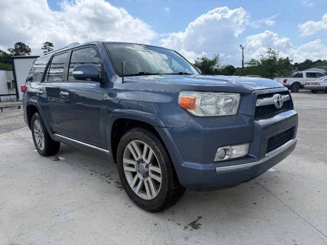 Used 2013 Blue Toyota SR5  Limited image 7