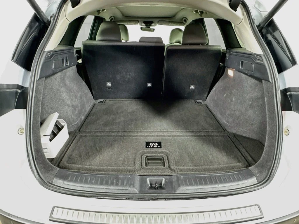 Certified Used 2023 White INFINITI Sensory image 35