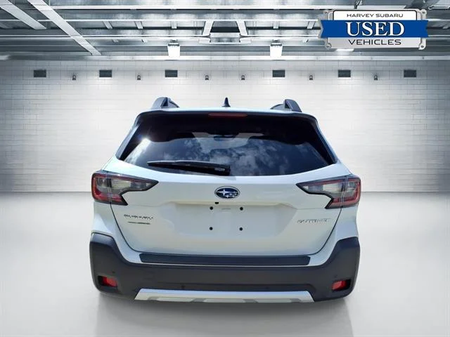 Used 2024 WHITE Subaru Limited image 3