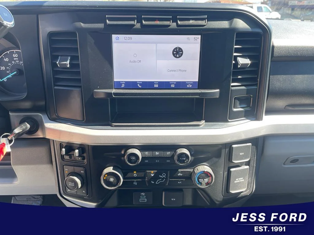 Used 2024 White Ford XLT image 15