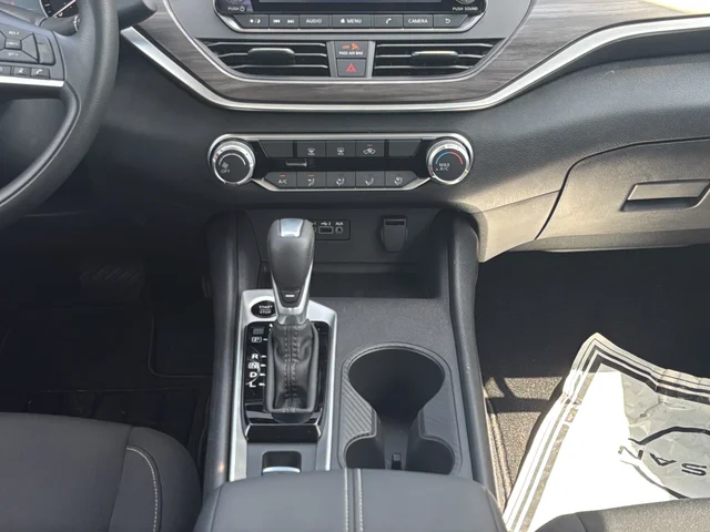 New 2026 White Nissan 2.5 SV image 33